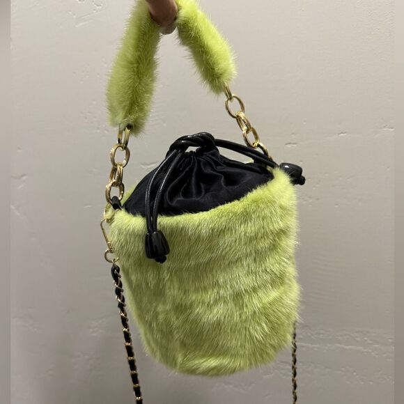 Handmade Lime Green Genuine Mink Fur & Drawstring Bucket Bag/Crossbody - Picture 4 of 15